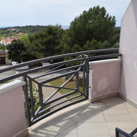 Esperanza Apartment Pula Buitenkant foto